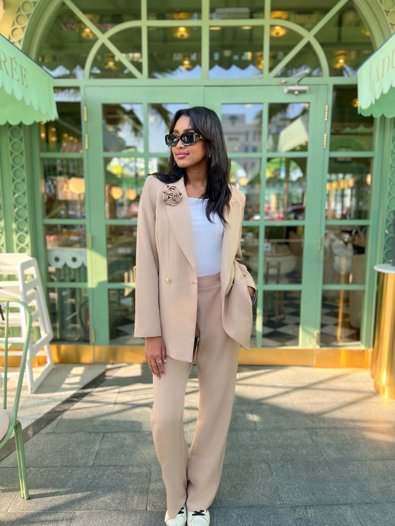 La Vie en Rose Suit Blazer Sand