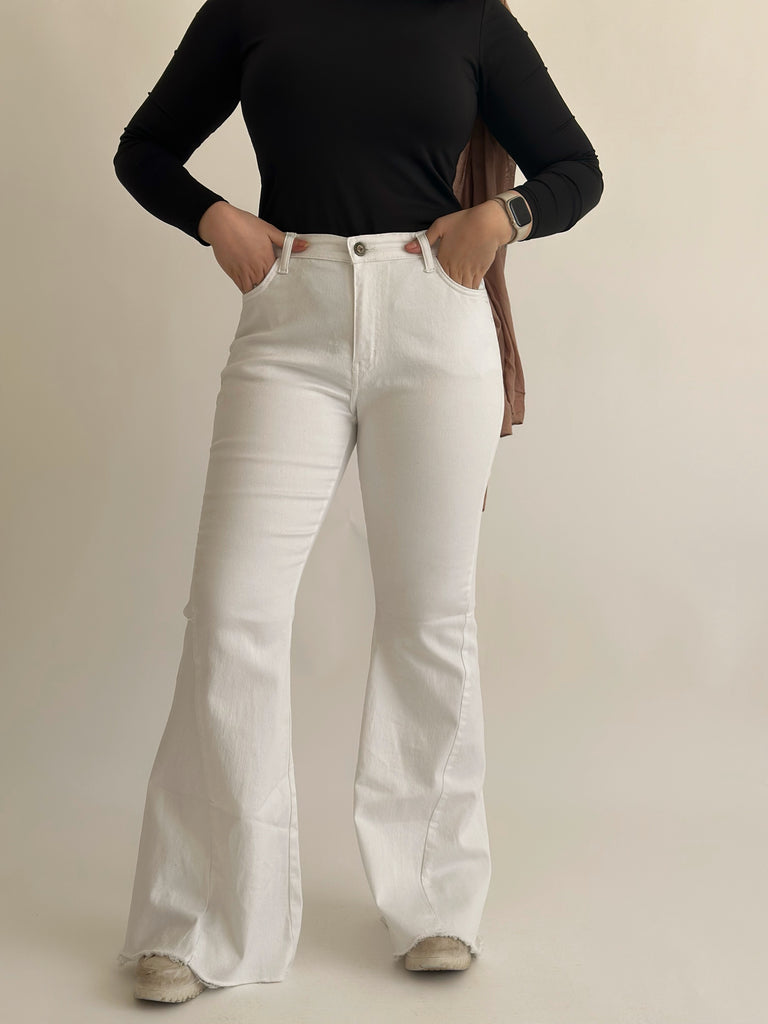 The Flare Jeans Cream